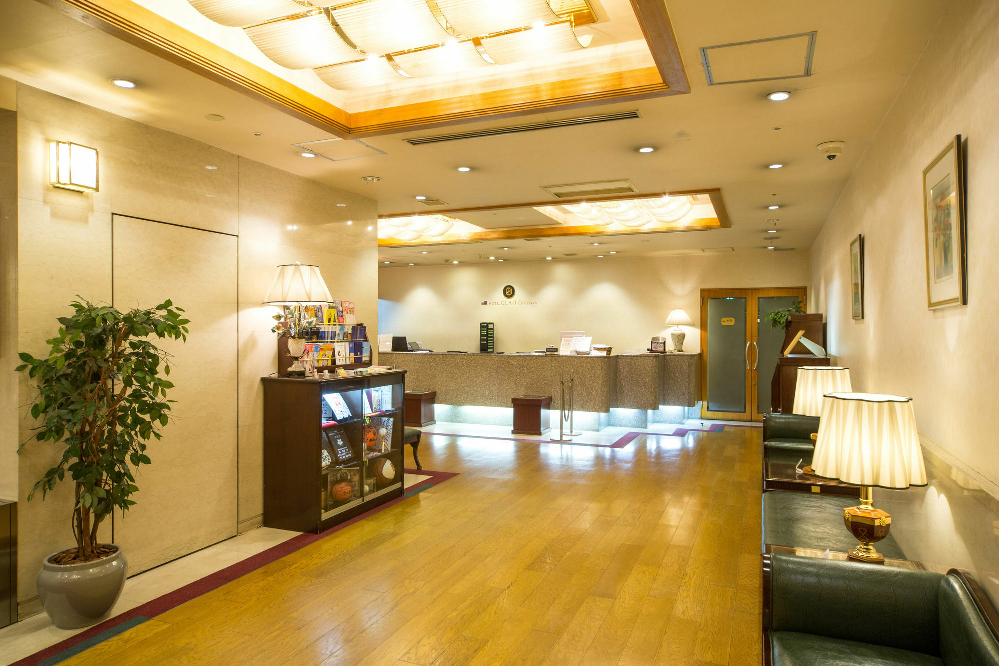 Hotel Claiton Esaka Суйта Экстерьер фото